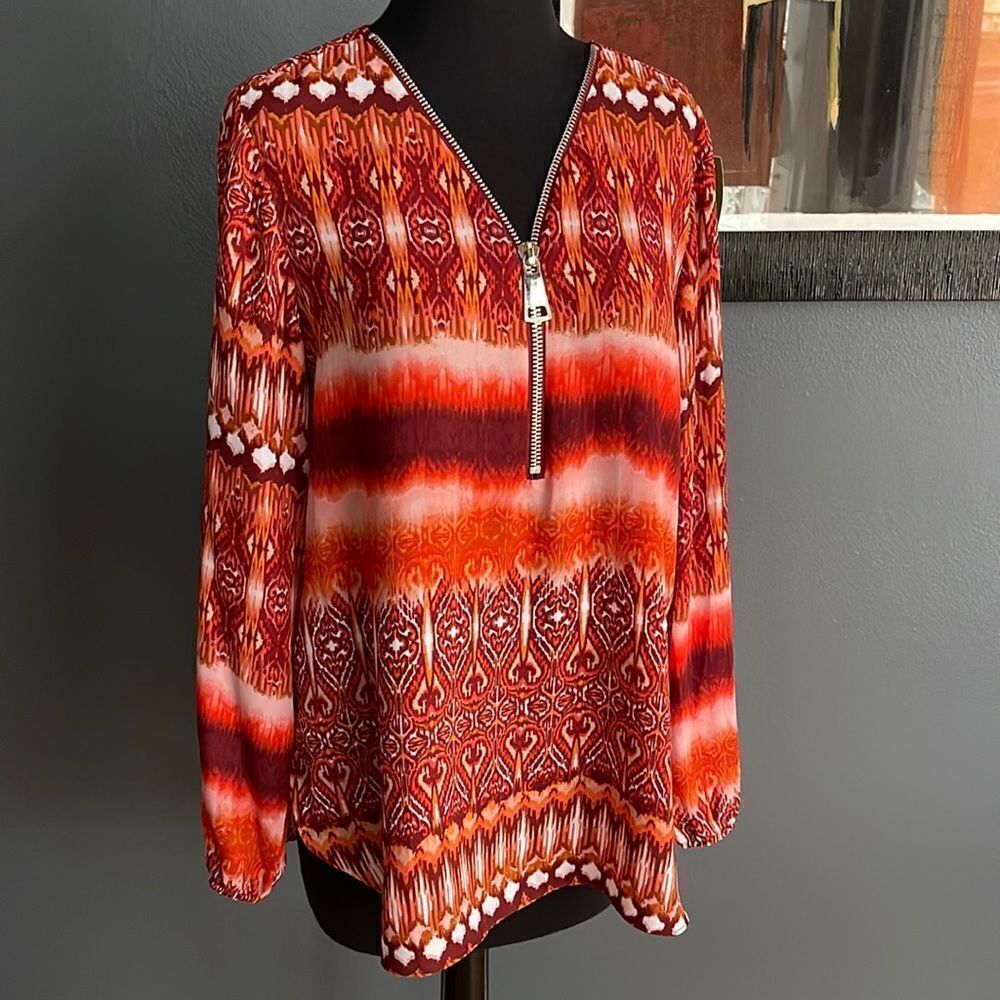 Zac & Rachel shades of red/orange silky crepe zipper neckline top. Medium.